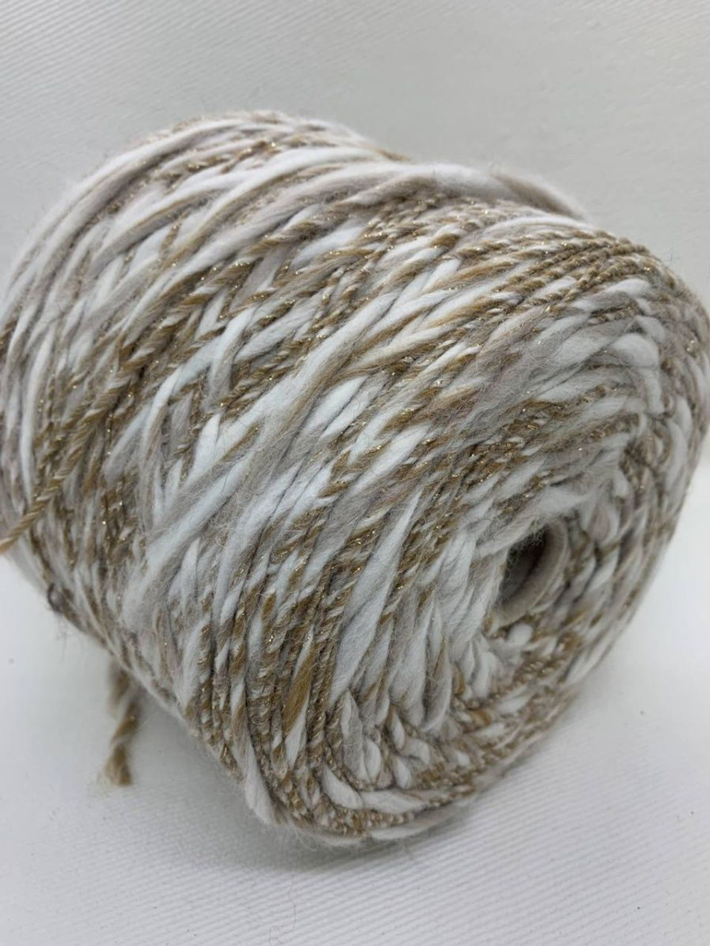 Трикотажная пряжа для вязания MORELINO толстая шишибрики