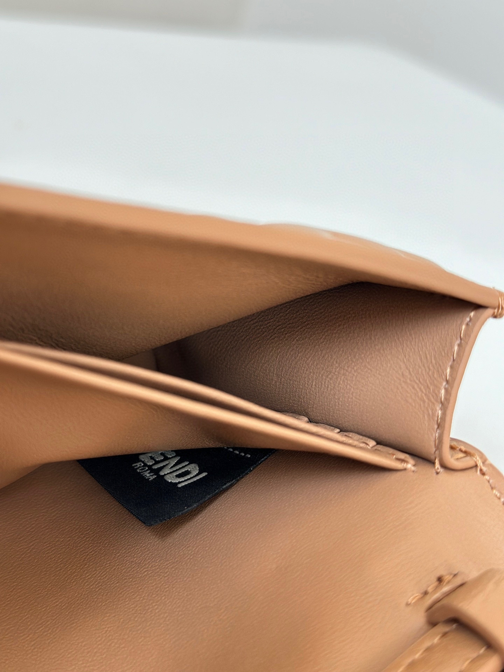 Fendi Wallet On Chain Baguette 21 cm