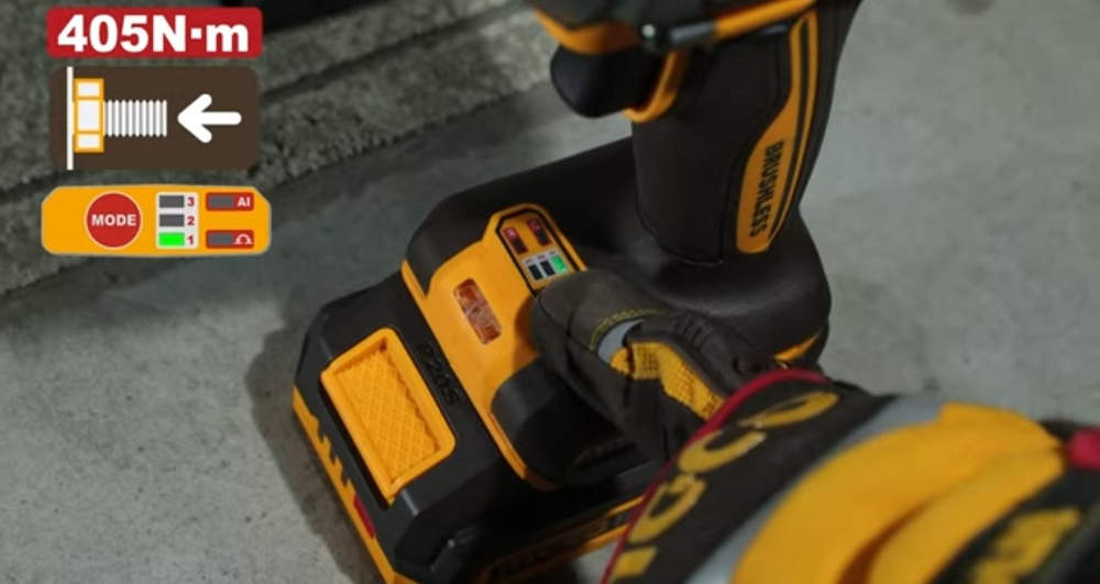 Аккумуляторный бесщеточный ударный гайковерт INGCO CIWLI20451 INDUSTRIAL 20 В 1/2" 405 Нм