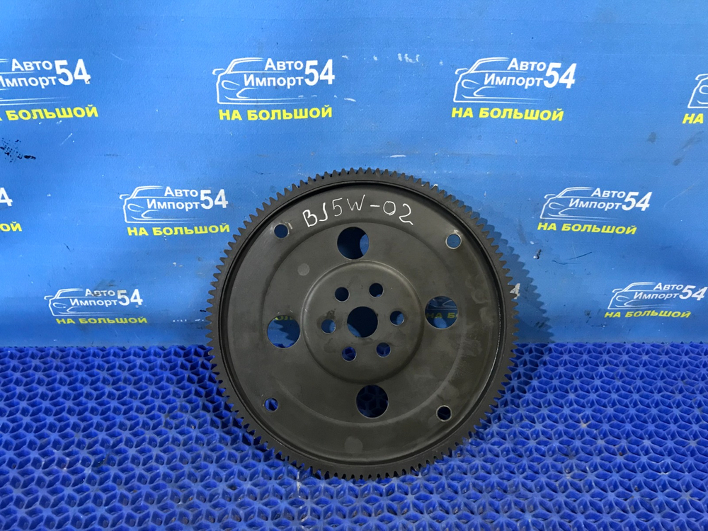 Маховик MAZDA FAMILIA 2001