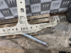 Боковина правая Skoda Superb 1, Passat B5  Новая Оригинал