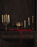 Красно-черный флоггер Scandal из натуральной кожи с бусинами на концах - 80 см. (Цвет: черный)