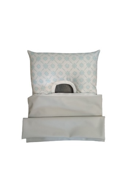 Подушка с отверстием