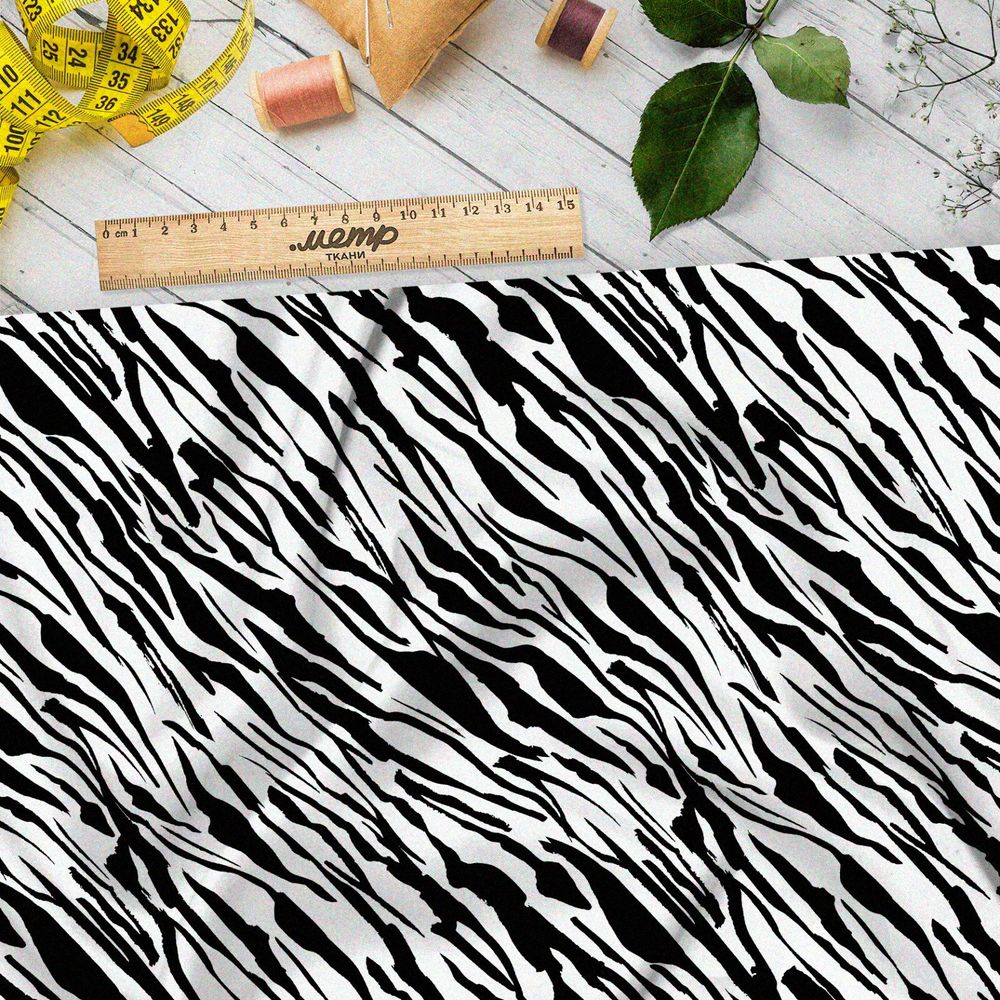 Ткань блэкаут тонкий белый тигриный узор