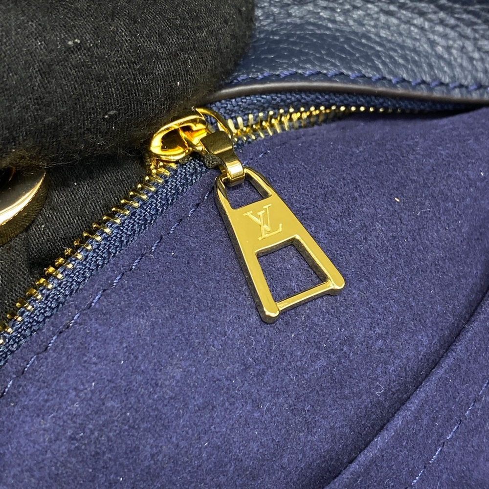 Louis Vuitton On My Side MM