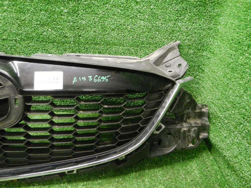 Решетка радиатора Mazda CX-5 (11-15)