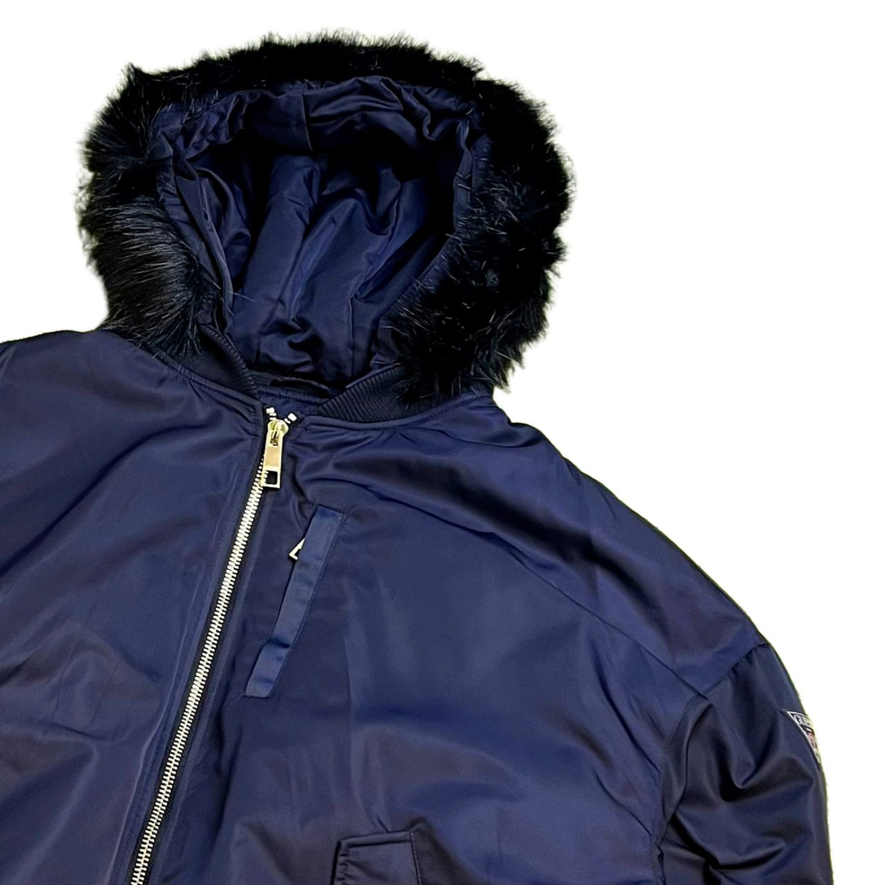 Пуховик Guess