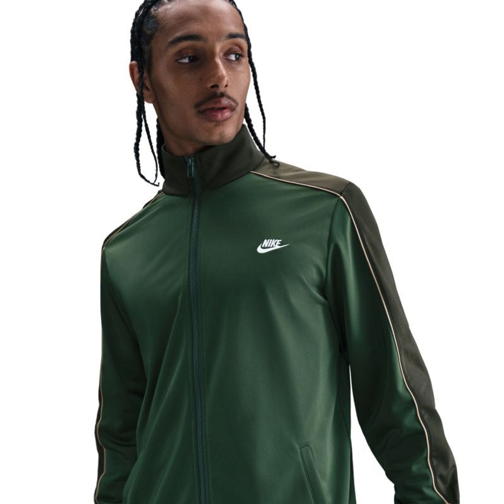 Теннисный костюм Nike Sportswear Club - fir/sequoia/parachute beige/white
