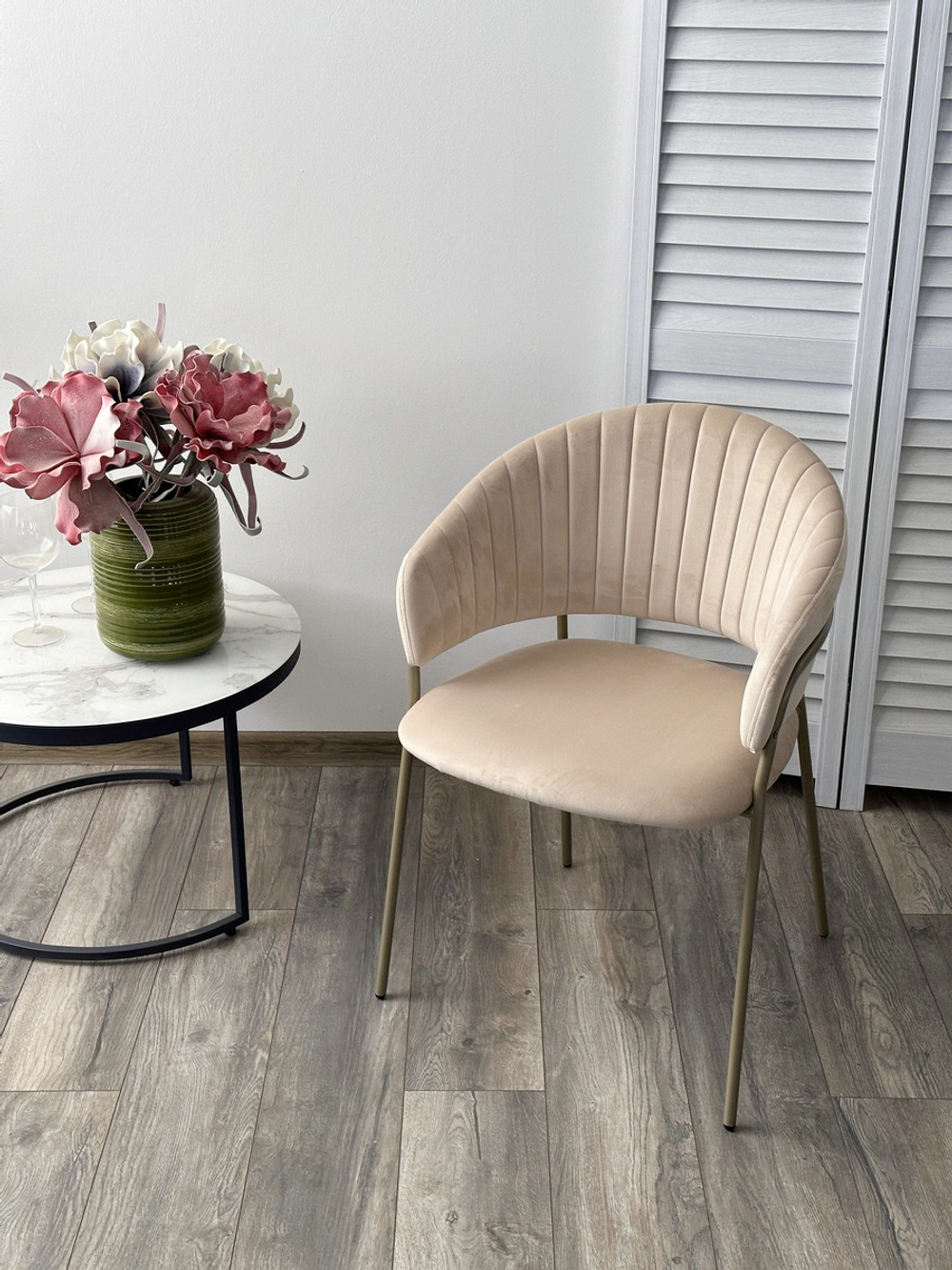 Стул М-City DISAUR Гемма, H-06 Бежевый, Велюр, Шампань каркас