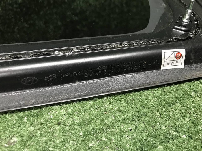 Форточка задняя левая Hyundai Santa Fe 4 TM 18-24