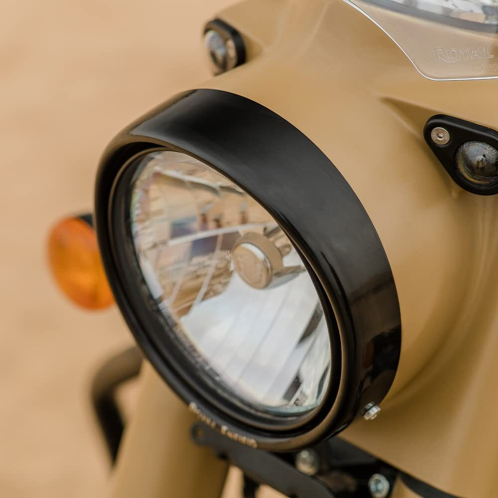 Накладка на фару Royal Enfield, черный Aero Visor – Classic 350 / Bullet 350, арт. KXA00089