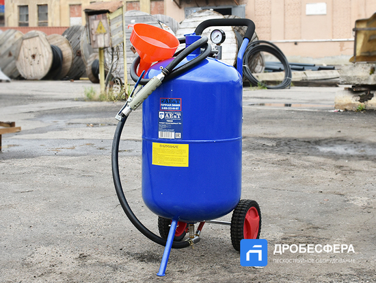 Пескоструйный аппарат AE&T 76л T06520