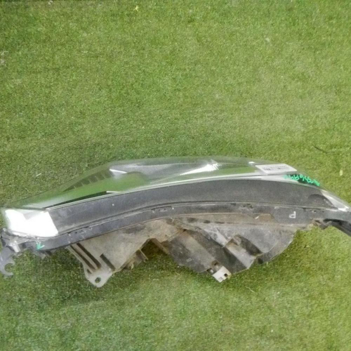Фара правая Toyota RAV4 4 CA40 (2015-2019) LED