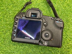 Canon EOS 5D Mark II 12.900 кадров