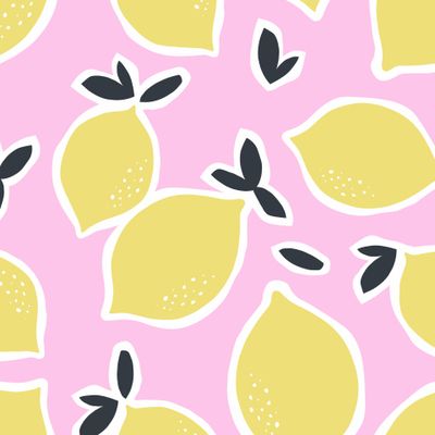 Лимоны на розовом фоне