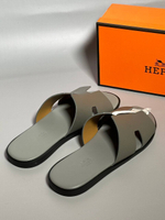 Шлёпанцы серые Hermes