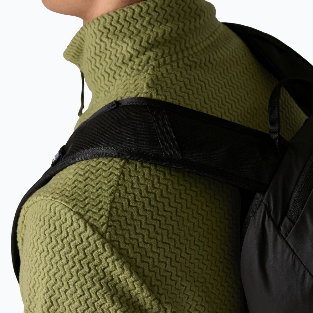 Толстовка Patagonia R1 Air caper green