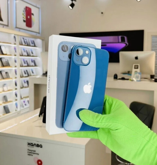 iPhone 13, 256 ГБ б/у