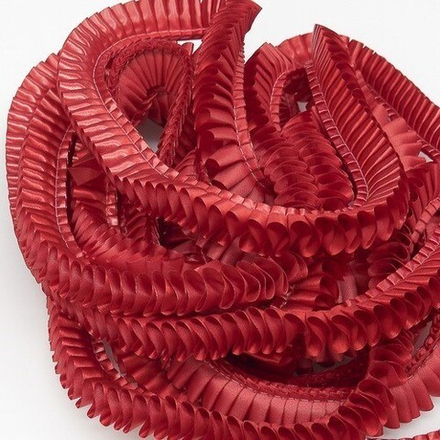 Лента плиссированная для наградных розеток. Цвет ЯРКО-КРАСНЫЙ. Код цвета 42А.