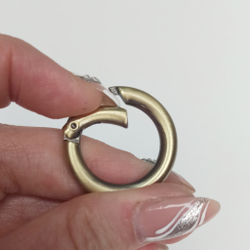 Кольцо-карабин 20 мм