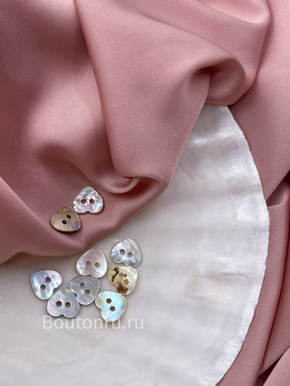 Пуговицы на прокол сердечки натуральный перламутр