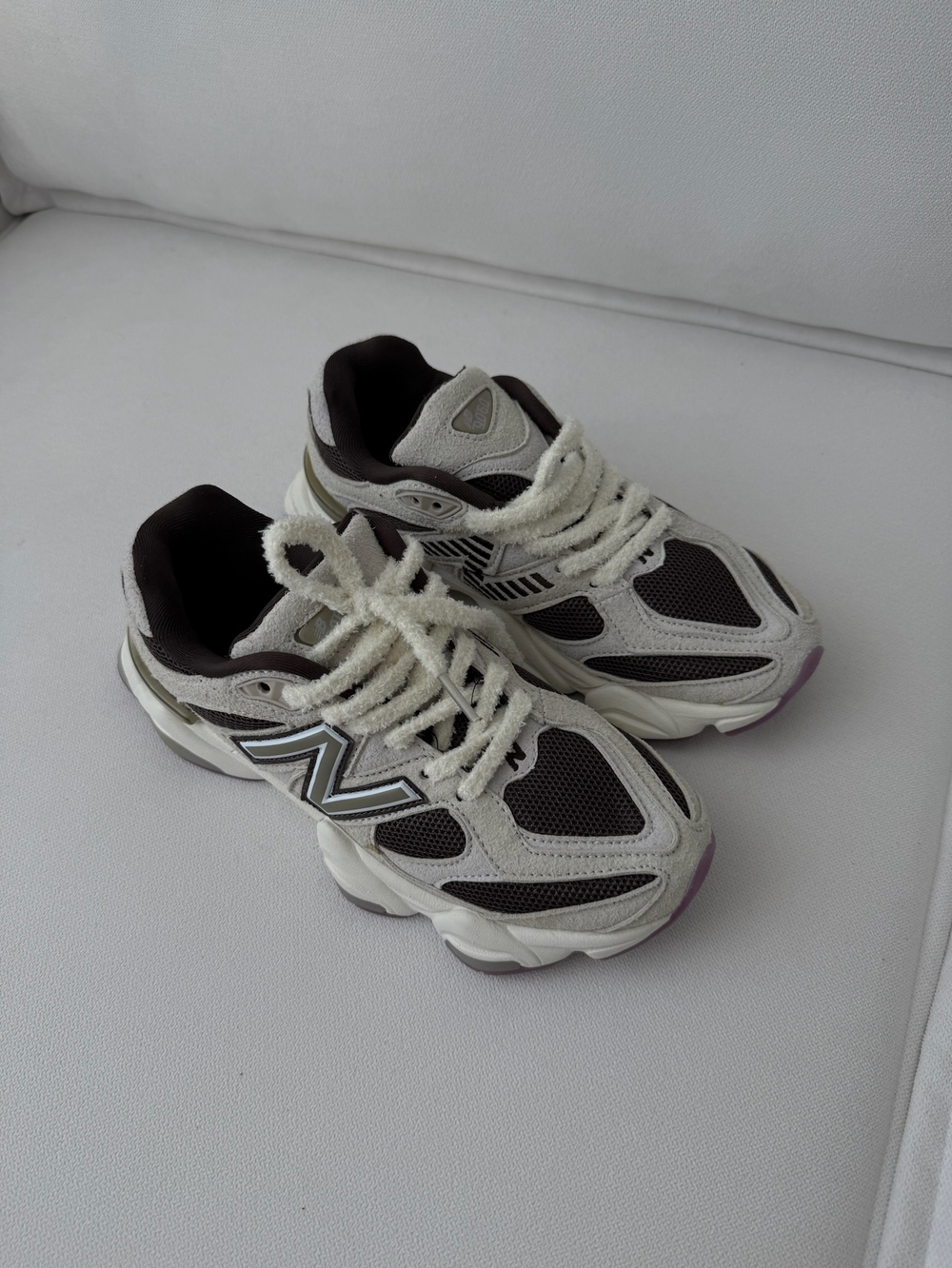 Кроссовки из натуральной замши