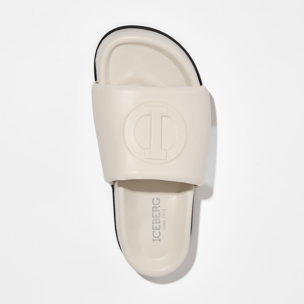 Кожаные шлепанцы Iceberg 2267 бежевый