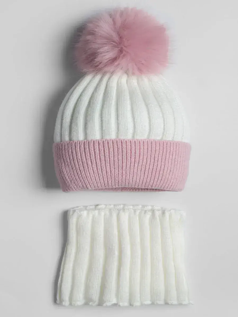 Шапка зимняя для девочки с помпоном и снуд