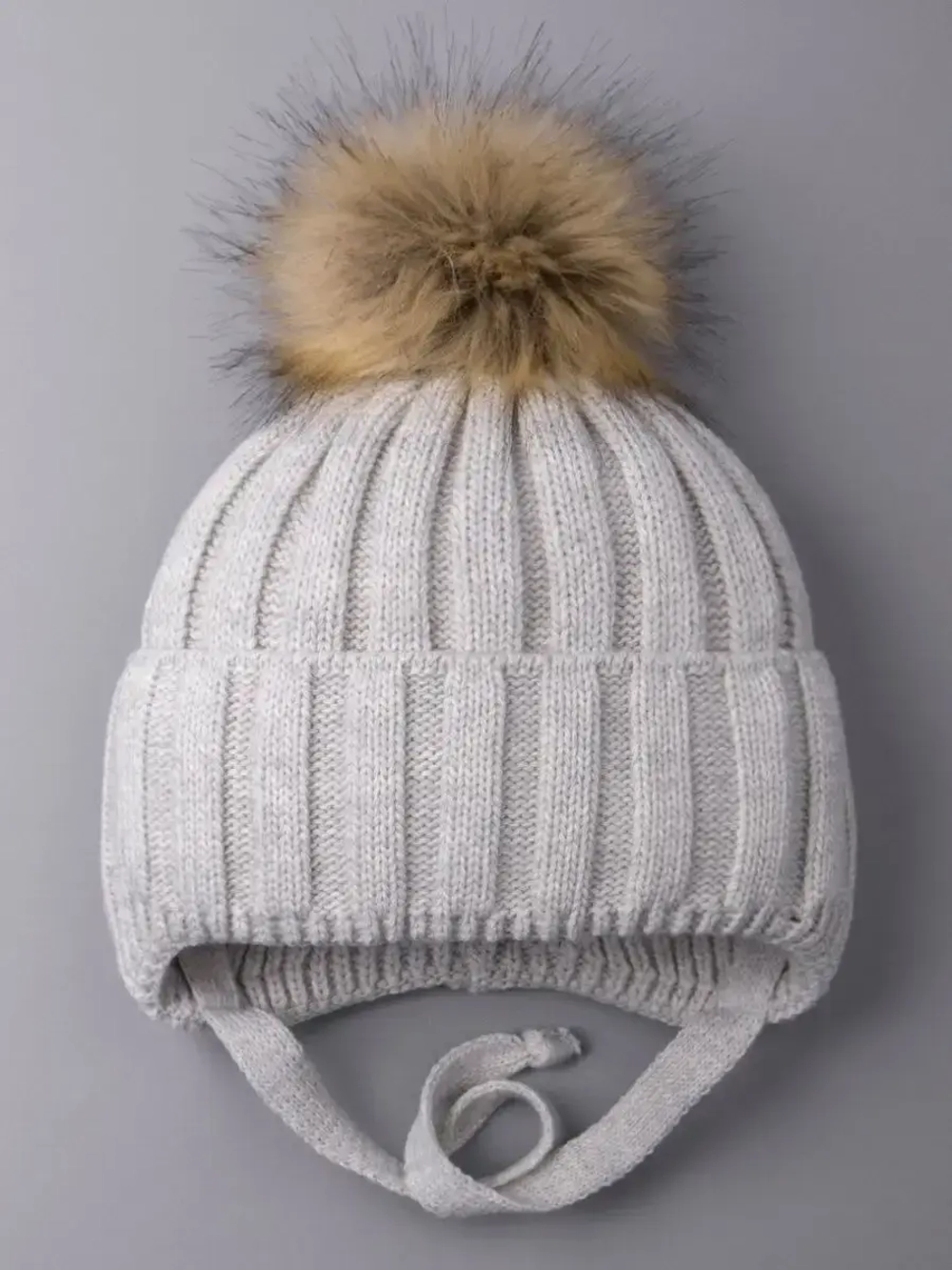 Шапка детская зимняя вязаная с помпоном