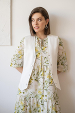 1792 Жилет женский (молочный)