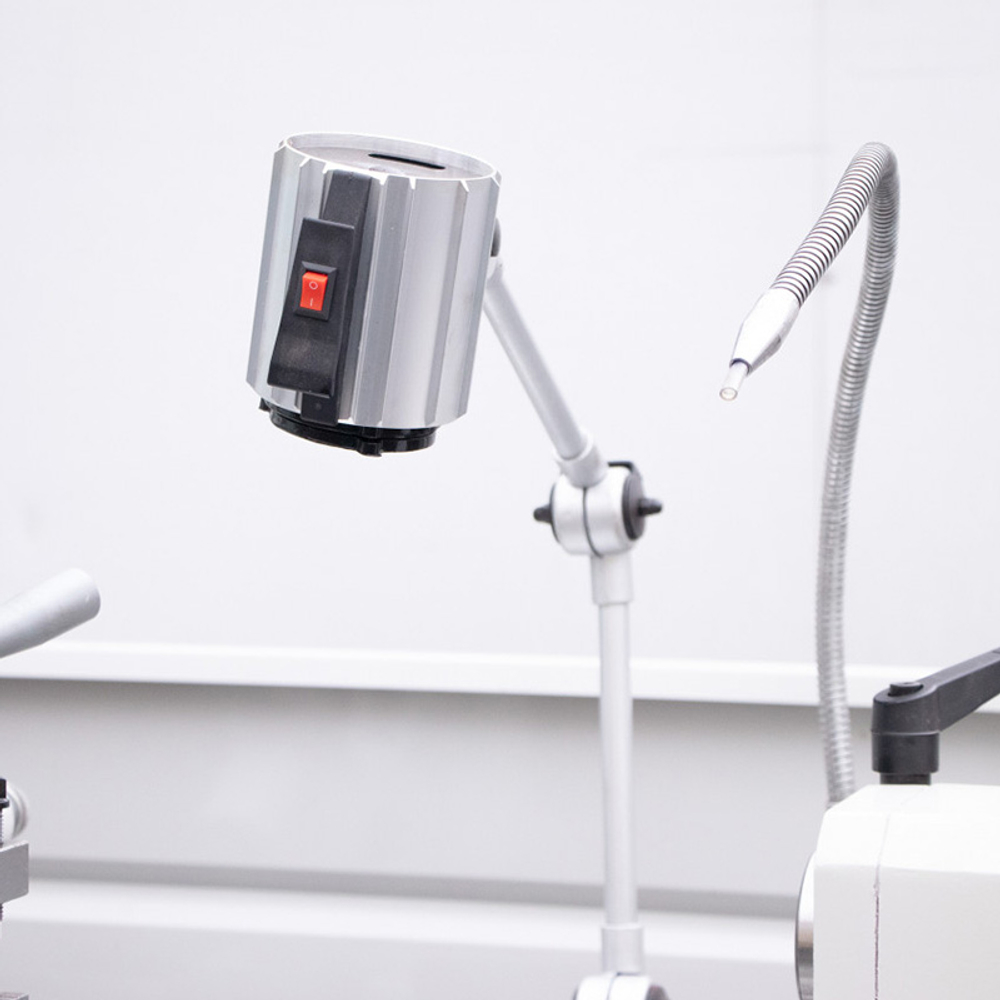 PROMA SPF-1000PHS универсальный токарный станок с УЦИ