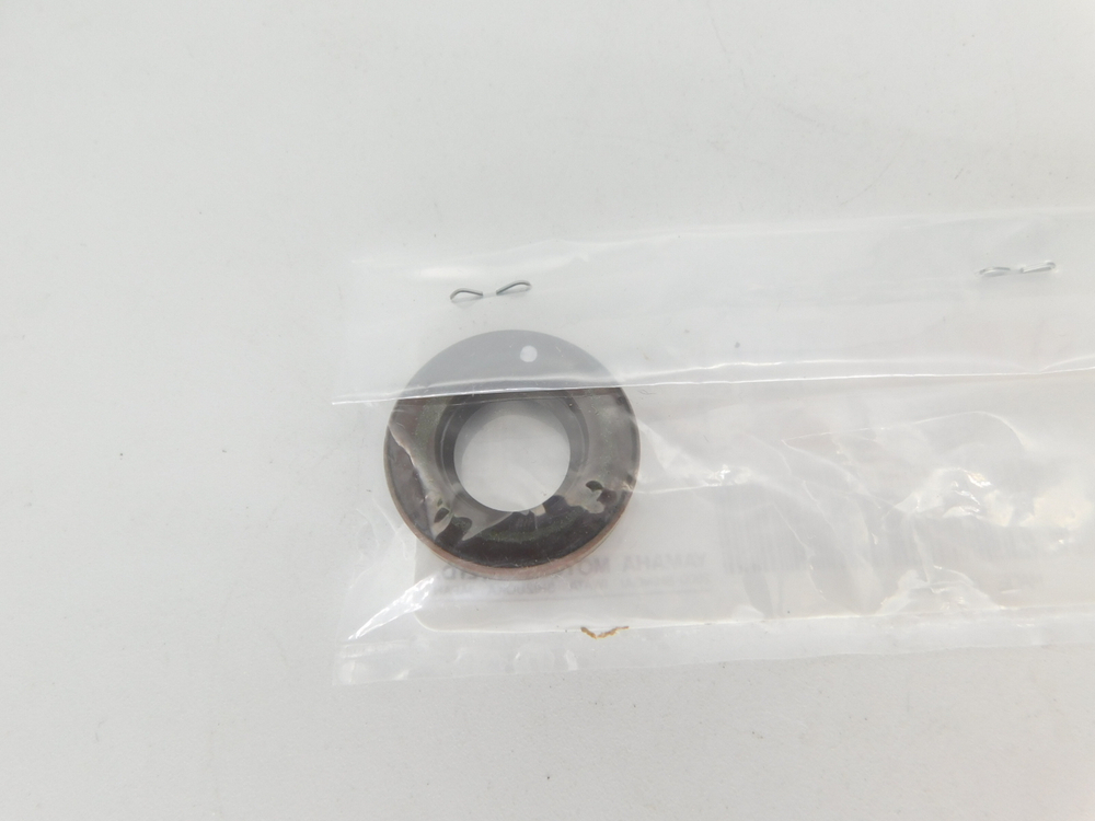 сальник Yamaha F13.5 F15 F20 F9.9 FT9.9 93101-12M63-00