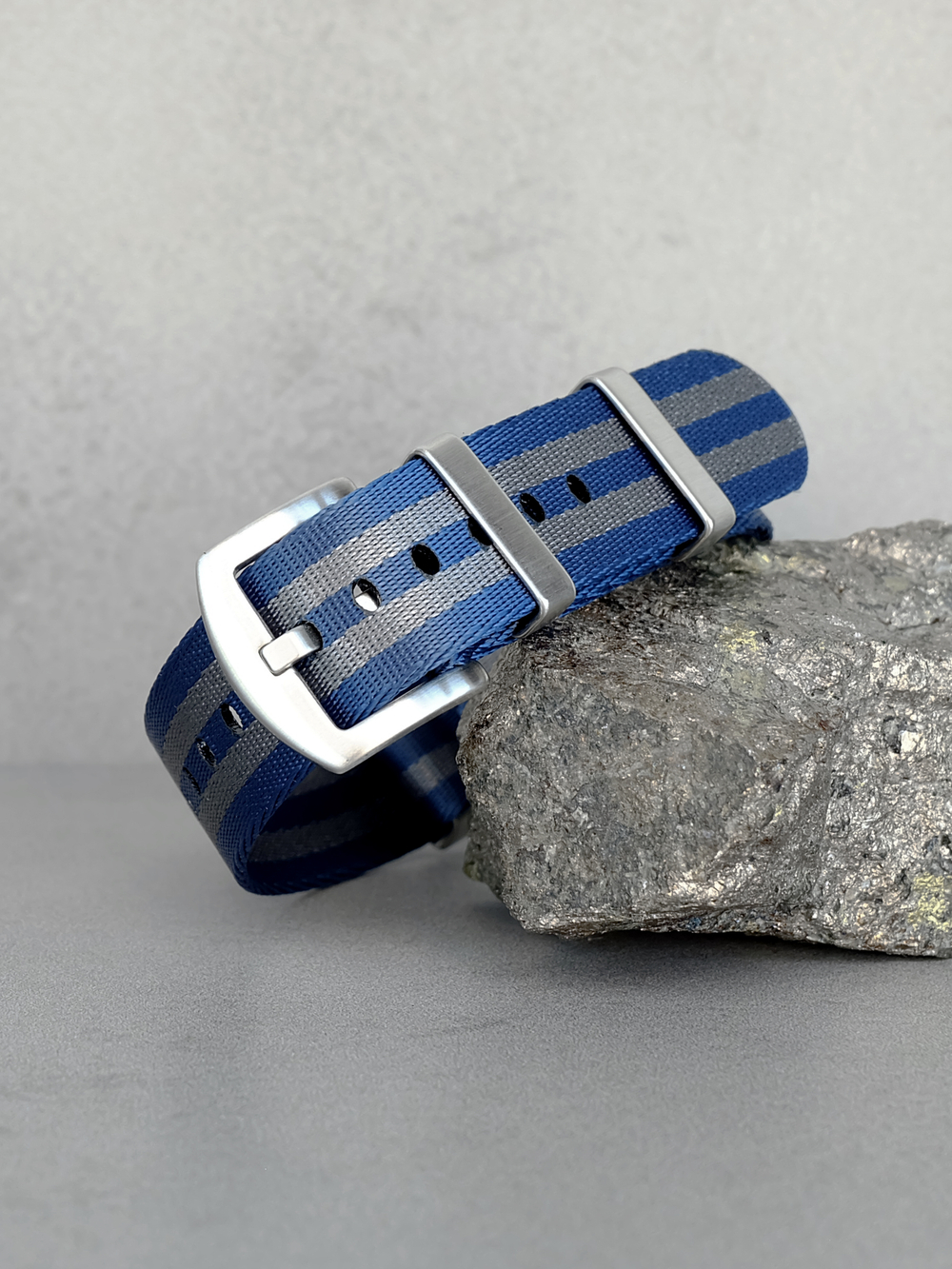 Nato Strap Premium - нейлоновый ремешок для часов