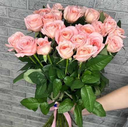 Букет из 25 нежно розовых роз