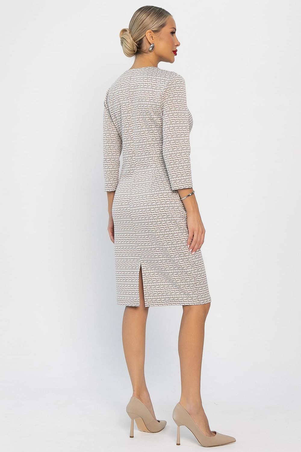 Платье Леди Мери НЬЮ (бежевое) П13668-19М LT Collection (Акция)