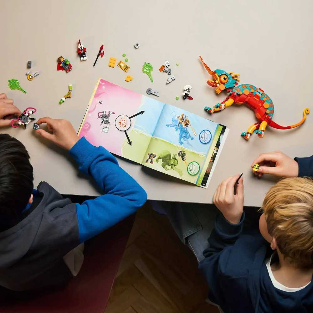 Конструктор LEGO DREAMZzz 71492 Огненный хамелеон Матео