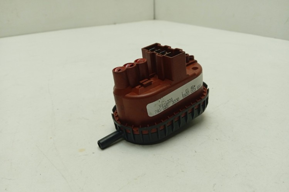 WFL1200 кт155 Датчик уровня воды для стиральной машины Bosch WFL1200 б/у