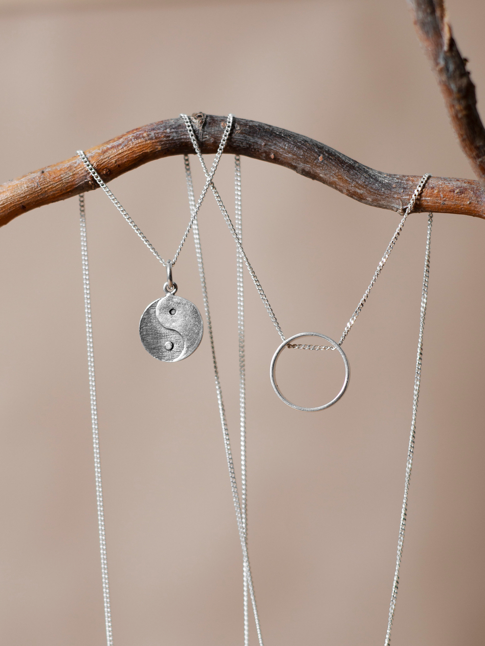 Подвеска ИНЬ-ЯНЬ с цепочкой, серебро