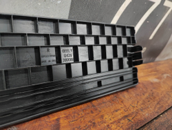 Обшивка багажника правая Geely Boyue Cool 23-нв Б/У Оригинал 8893310944