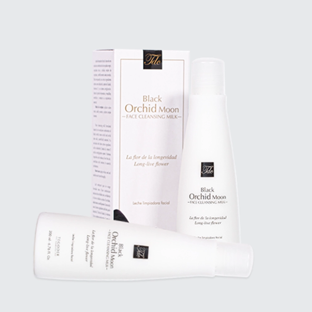Молочко для кожи лица Black Orchid Moon Face Cleansing Milk