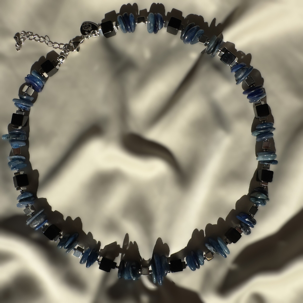 Чокер "Голубая сталь" с кианитом