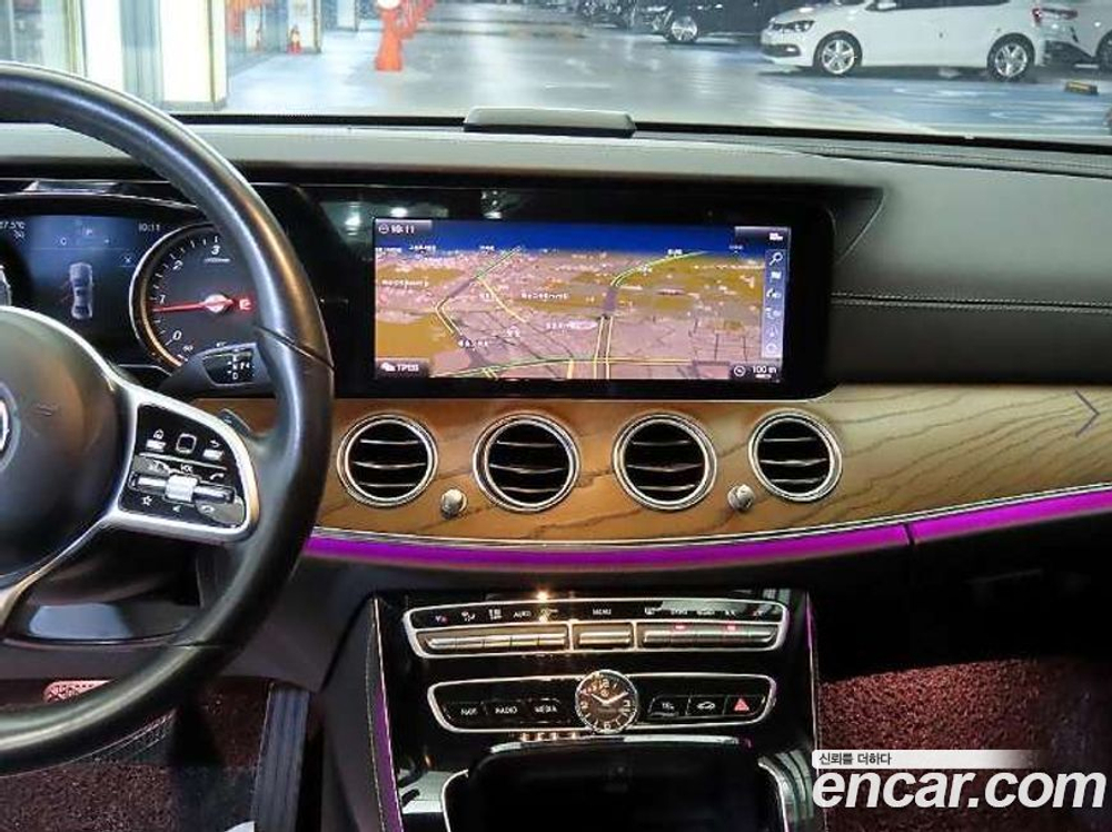 Mercedes-Benz E-Class W213 E220d Exclusive (12.2019)