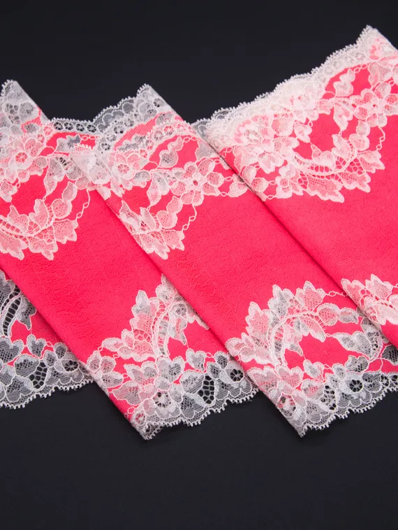 03-185 Кружево эластичное 19 см, малиново-красный