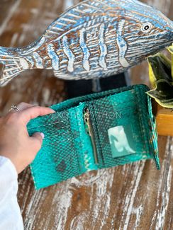 Женский кошелек из кожи питона WA-246