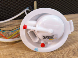 Бензонасос в сборе Audi Q5 2,0l 3,2l VDO