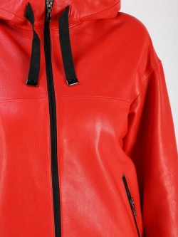 Кожаная куртка демисезонная с капюшоном короткая