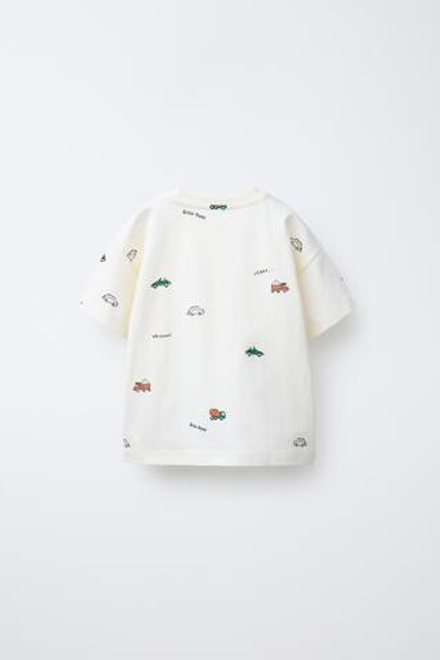 ZARA ФУТБОЛКА С ПРИНТОМ, ЭКРЮ
