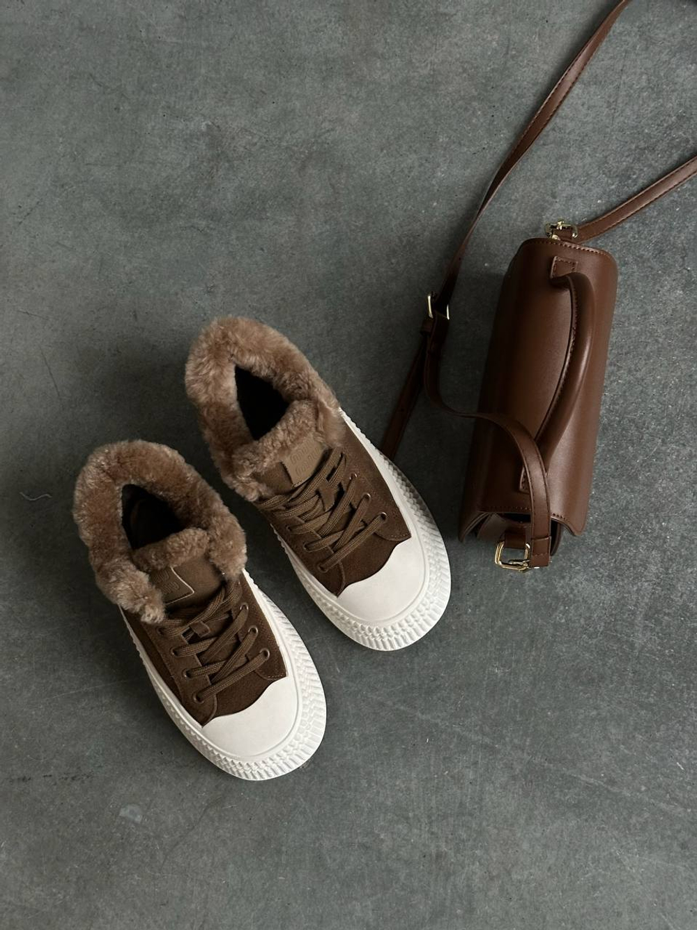 Кеды из натуральной кожи/Натуральный мех