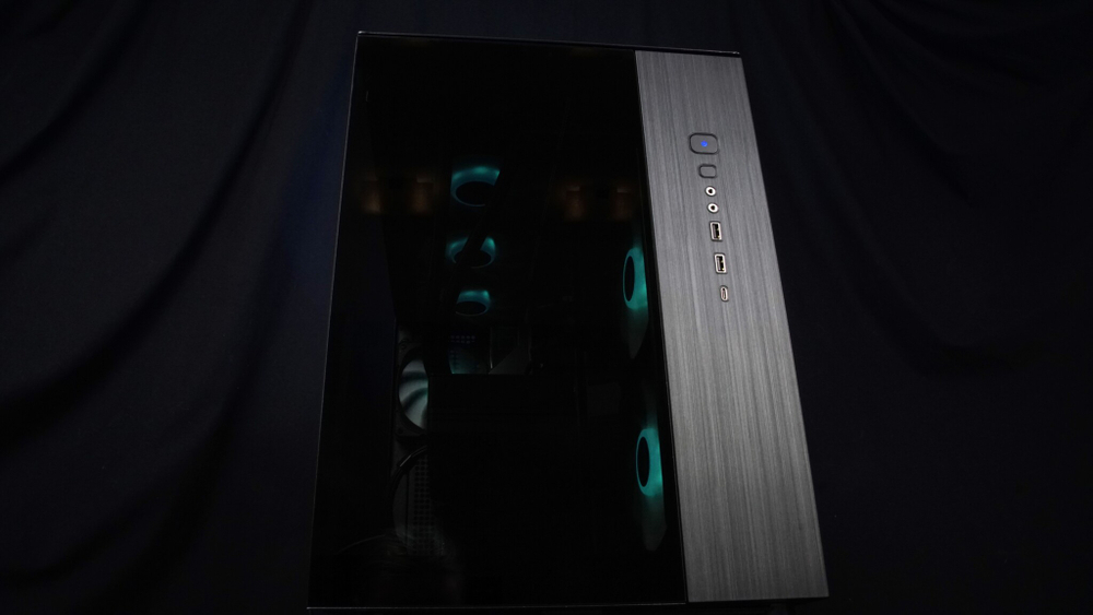 i7 13700KF + RTX 5060 Ti 8Gb