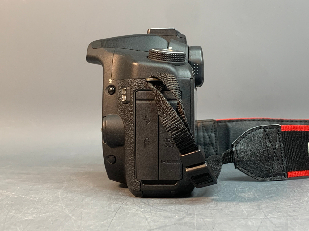 Canon EOS 50D 33.300 кадров